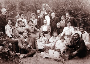 Familia Salvador, con Carreras e Íñiguez